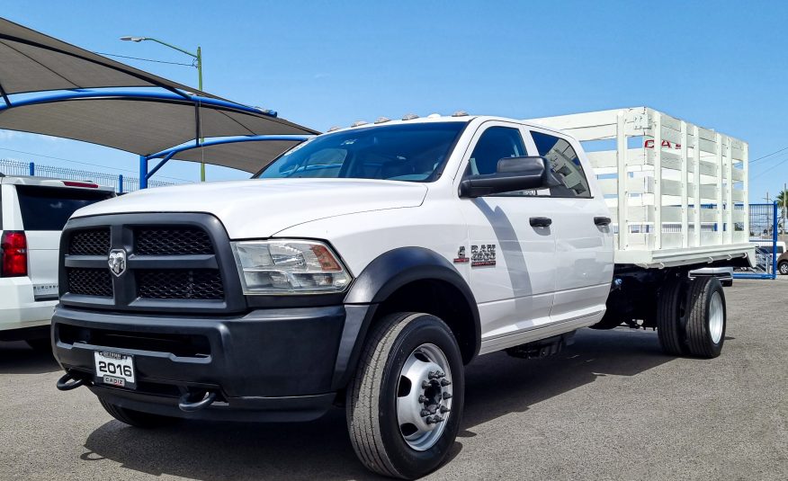 DODGE RAM 4500 DOBLE CABINA / CAJA REDILAS 2016