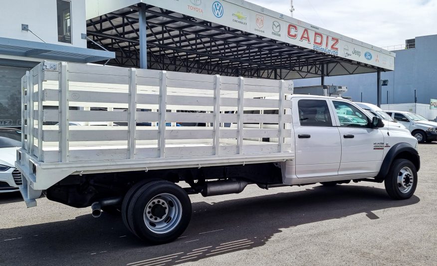 DODGE RAM 4500 DOBLE CABINA / CAJA REDILAS 2016