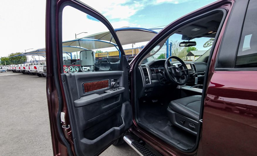 DODGE RAM 3500 LARAMIE 4X4 DOBLE CABINA 2012