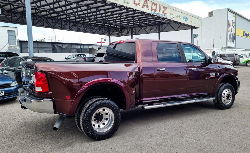 DODGE RAM 3500 LARAMIE 4X4 DOBLE CABINA 2012