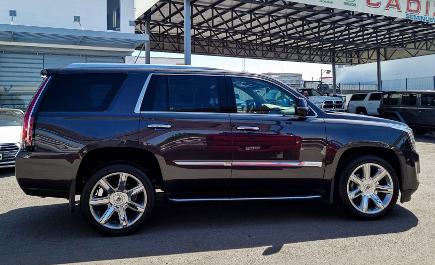 CADILLAC ESCALADE 2016