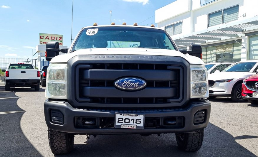 FORD F-350 CHASIS CAB 4X4 2015