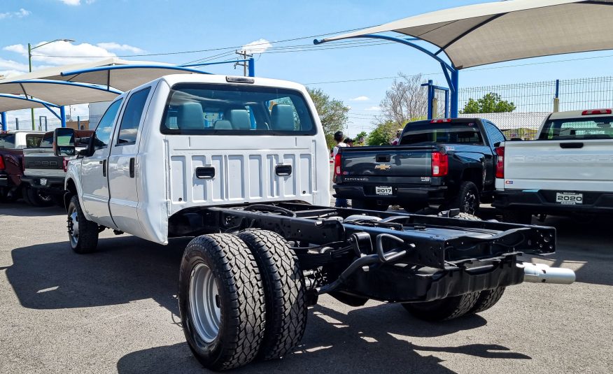 FORD F-350 CHASIS CAB 4X4 2015