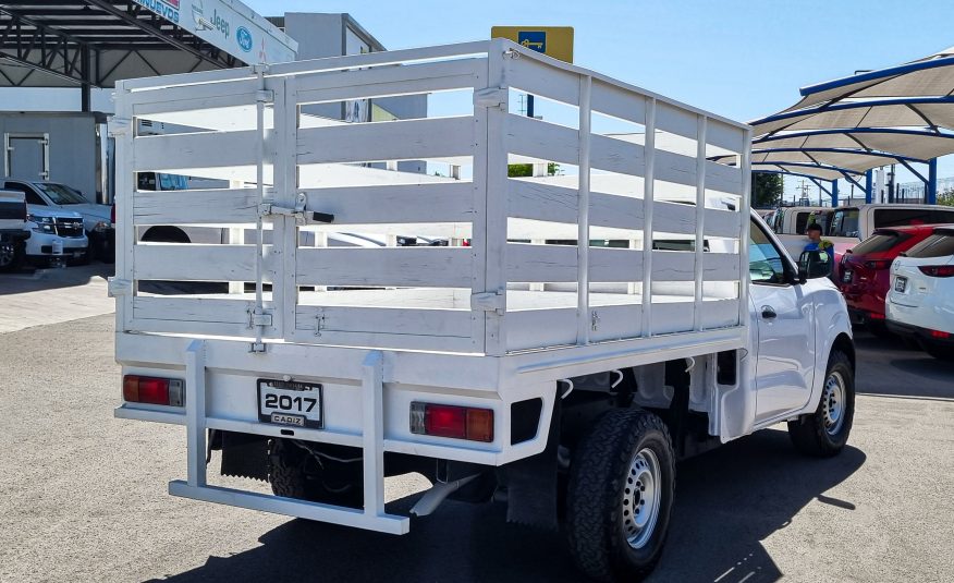 NISSAN NP300 CAJA REDILAS 2017